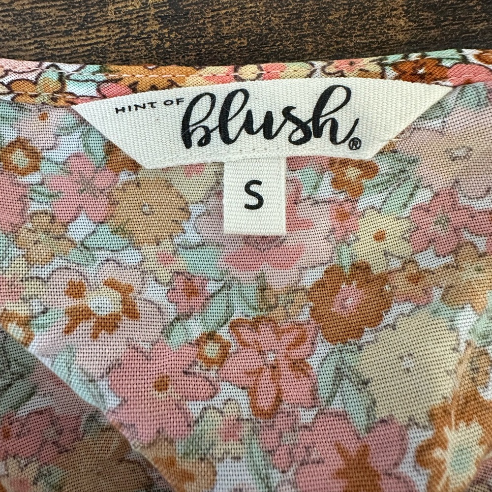 Blush floral square neck dress - Picture 4 of 7